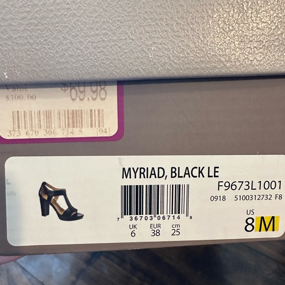 Franco Sarto, black bootie size 8 New - Picture 2 of 4